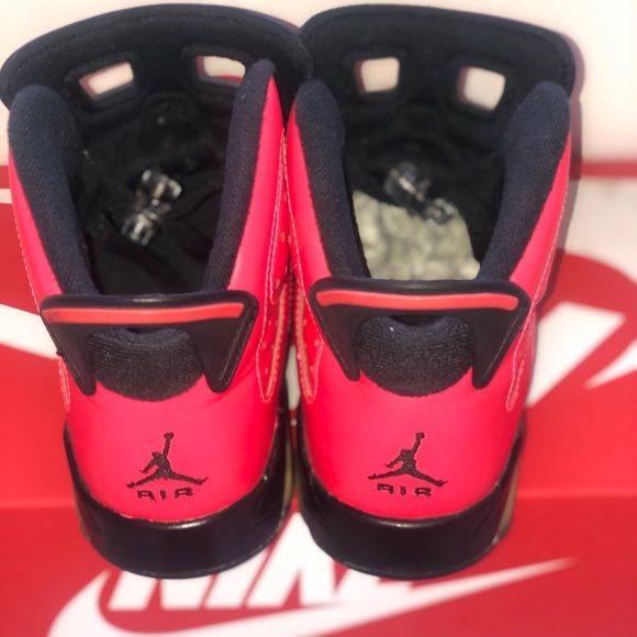 SOLD!! RARE Jordan 6 Infared 23 (Toro) - Picture 2 of 8